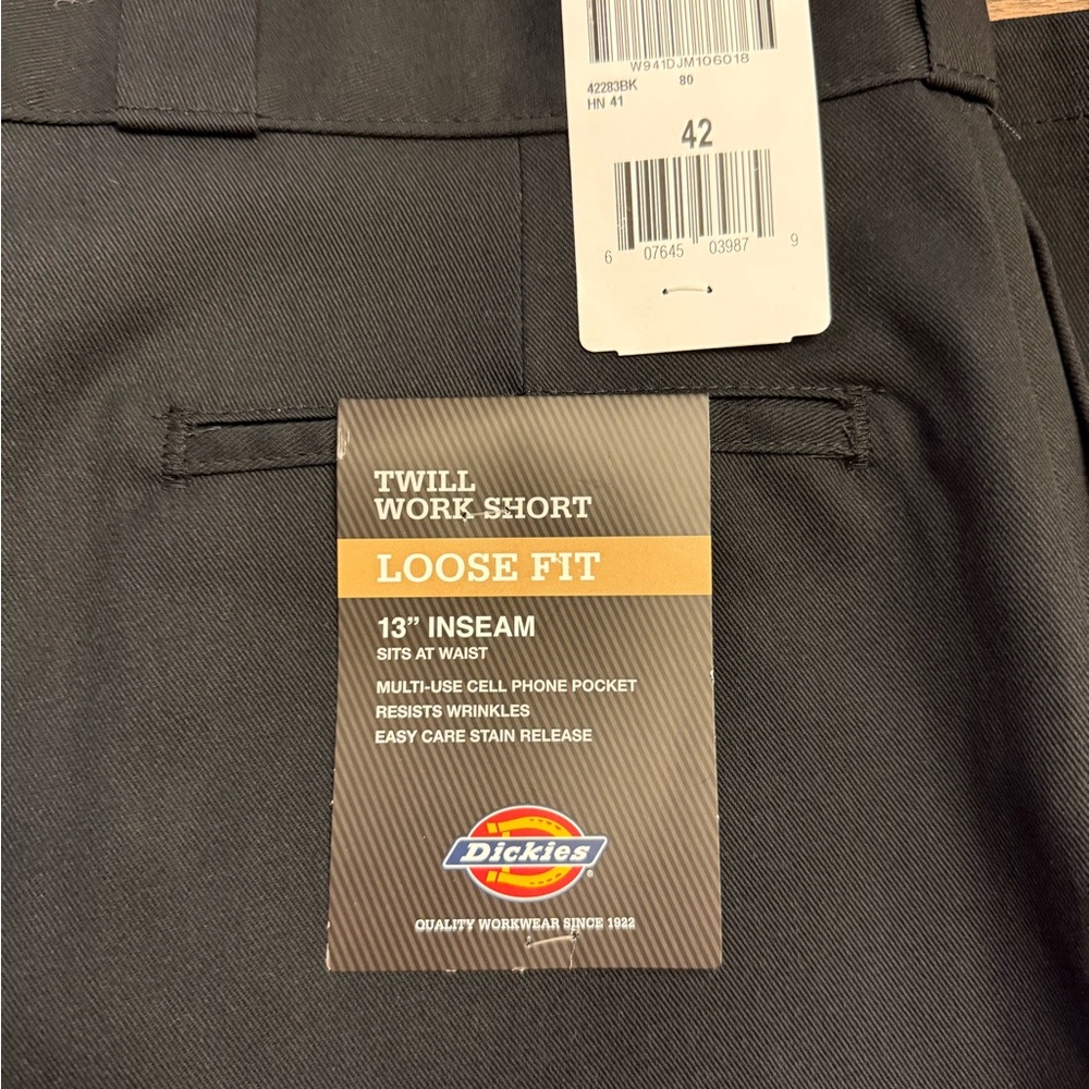 Lot of 4 Men’s shorts size 42 NWT - Picture 3 of 5